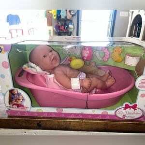 JC Toys La Newborn 14-inch Deluxe Bath Time Fun Set.